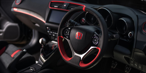 Newmotoring Honda Civic Type R Black Edition Interior